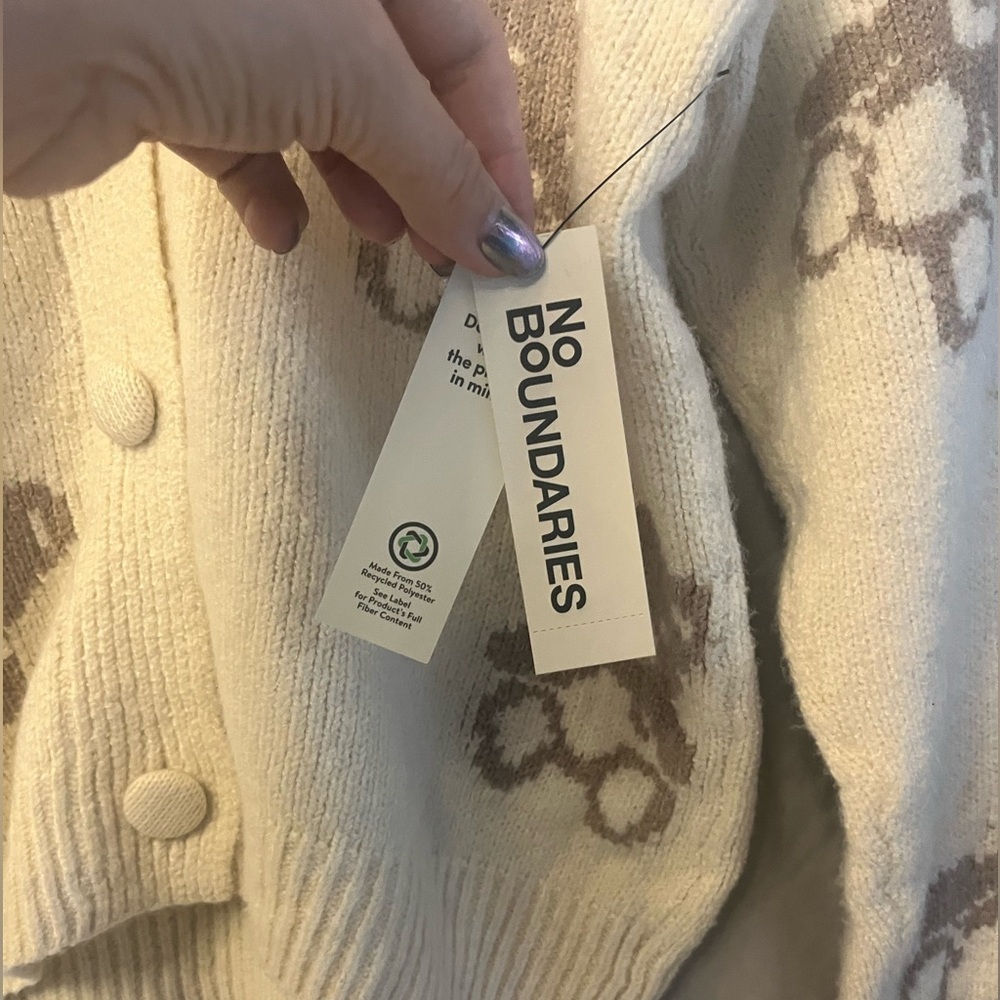 No Boundaries Cream and Brown Bear Cardigan Women’s Oversized XS fits medium - Picture 4 of 7